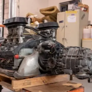 Modified 3.2L Porsche 911SC Engine and 915 Gearbox