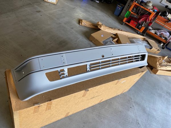 Mercedes-Benz W124 E500 / 500E Fender & Body Parts Package - Image 2