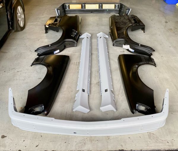 Mercedes-Benz W124 E500 / 500E Fender & Body Parts Package - Image 4